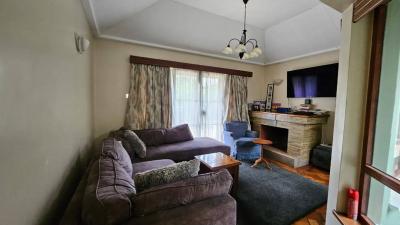 Exquisite 5-Bedroom Mansion-7